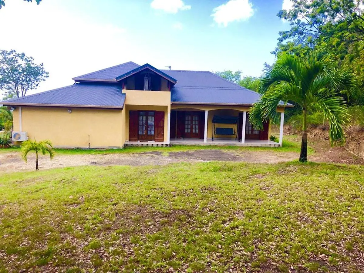 Vakantiehuis Maison Charmante Avec Vue Sur Mer A Deshaies + Piscine Partagee