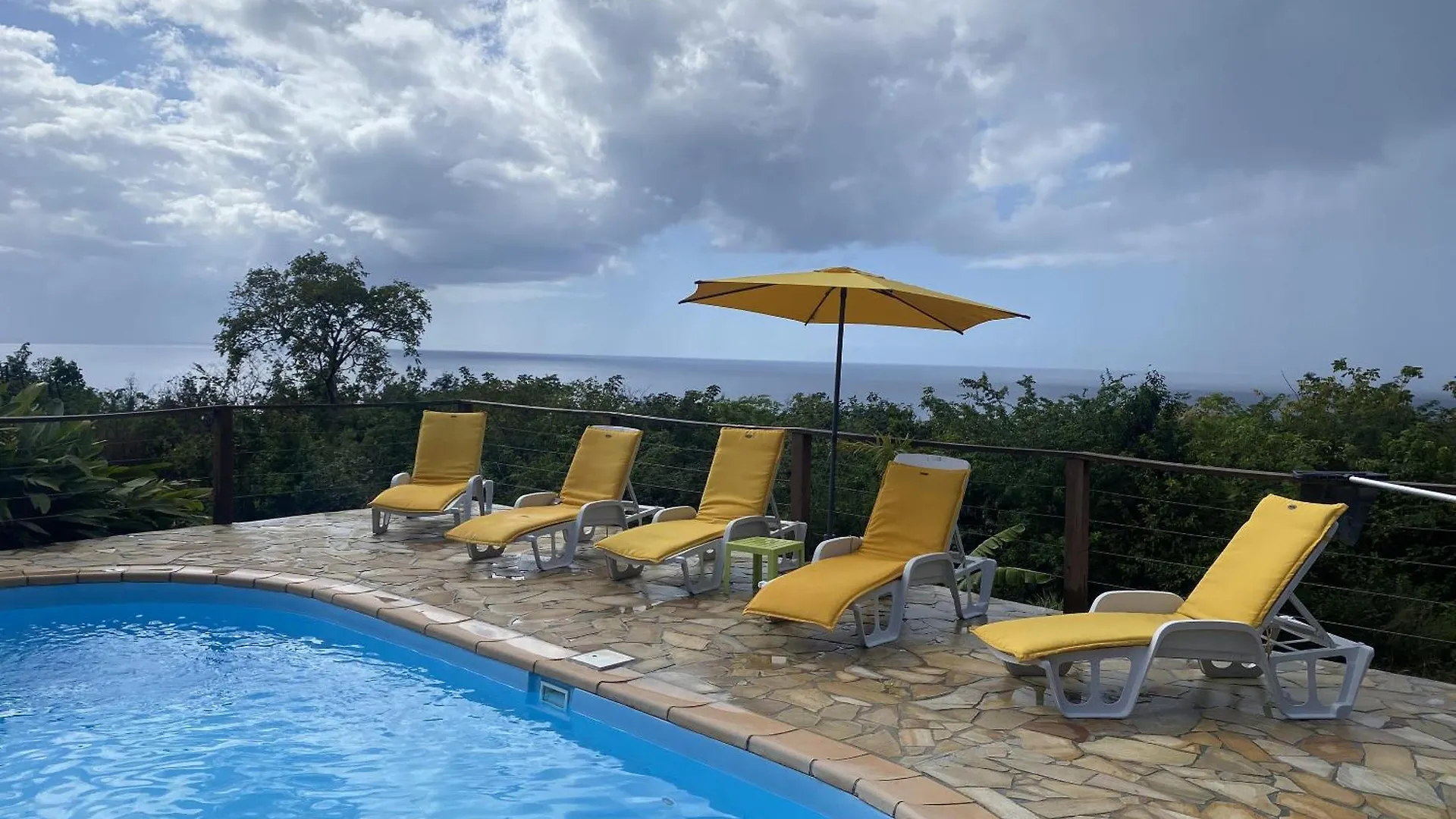 Vakantiehuis Maison Charmante Avec Vue Sur Mer A Deshaies + Piscine Partagee Guadeloupe